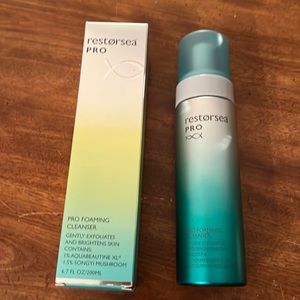 Restorsea Pro foaming cleanser